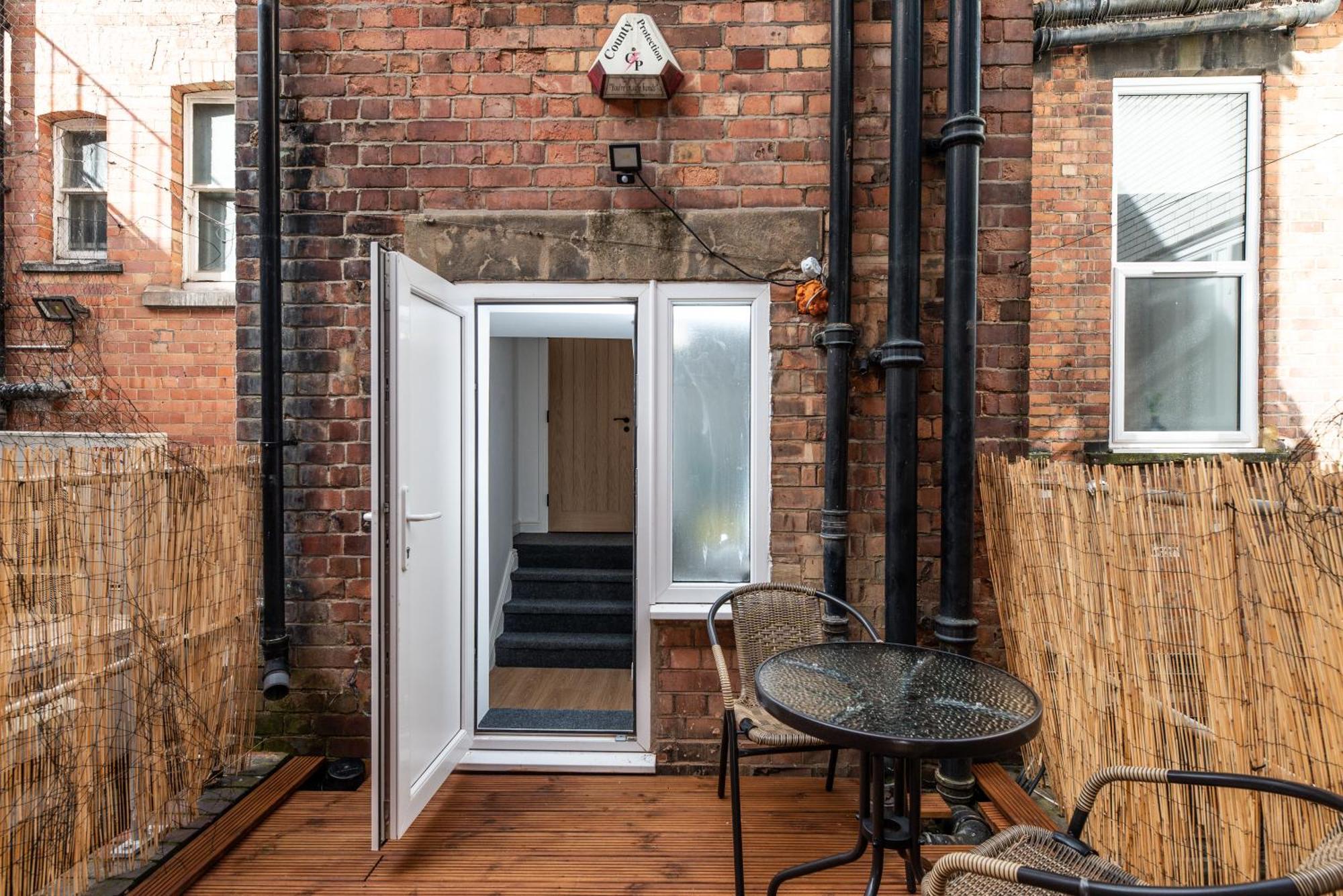 Deluxe 2 Bedroom Apartment In City Centre Nottingham Exterior photo