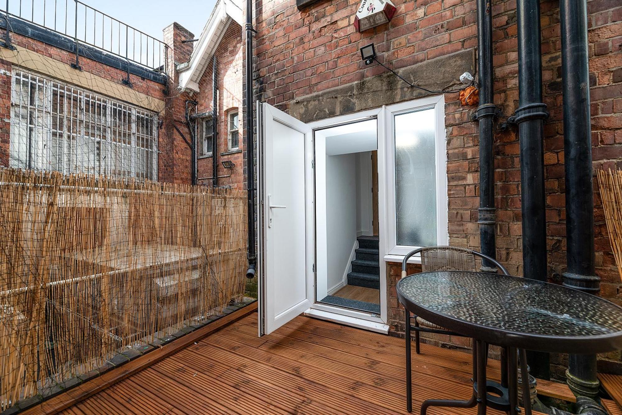 Deluxe 2 Bedroom Apartment In City Centre Nottingham Exterior photo